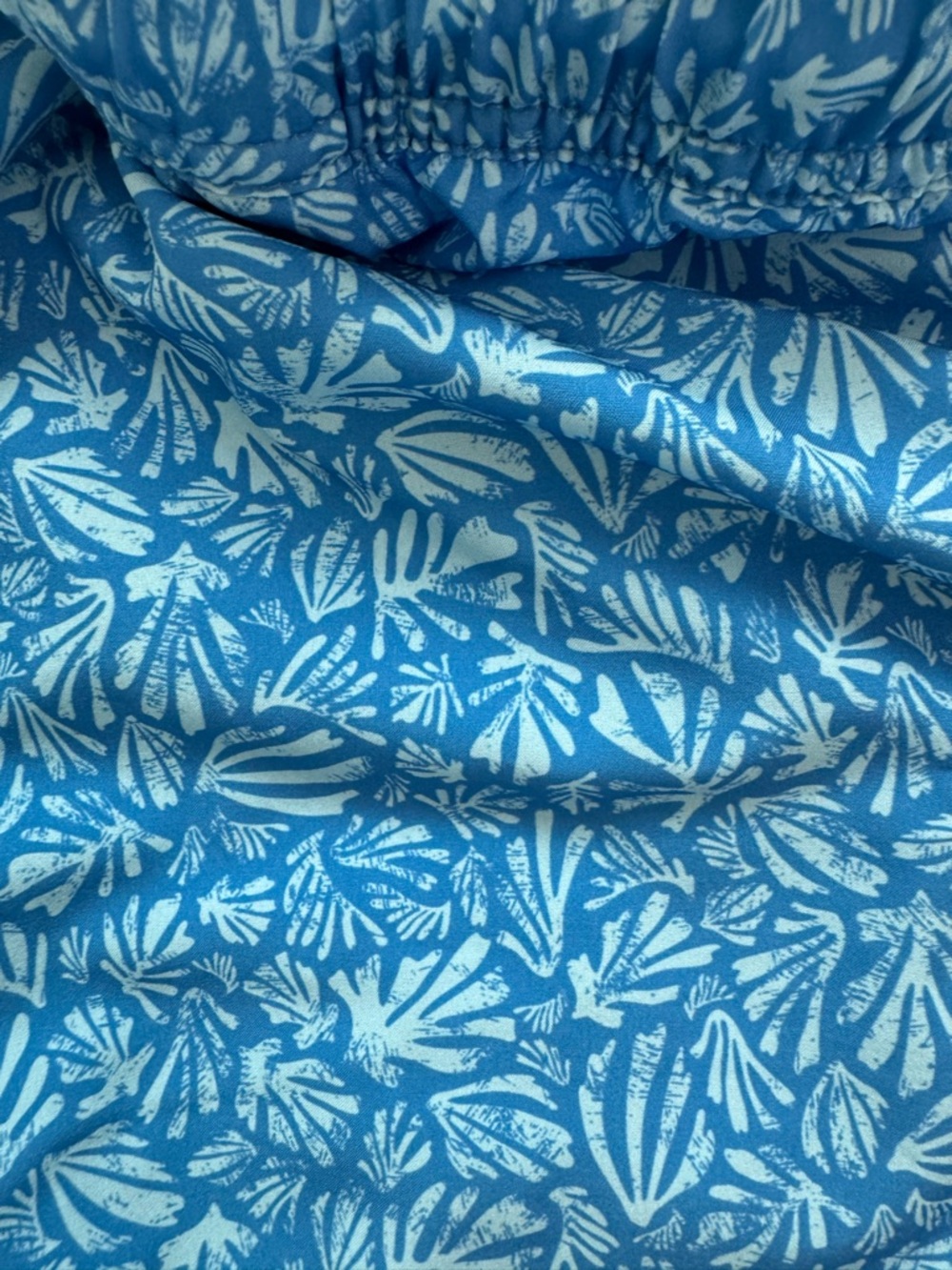Peter Millar swim trunks - Picture 3 of 3